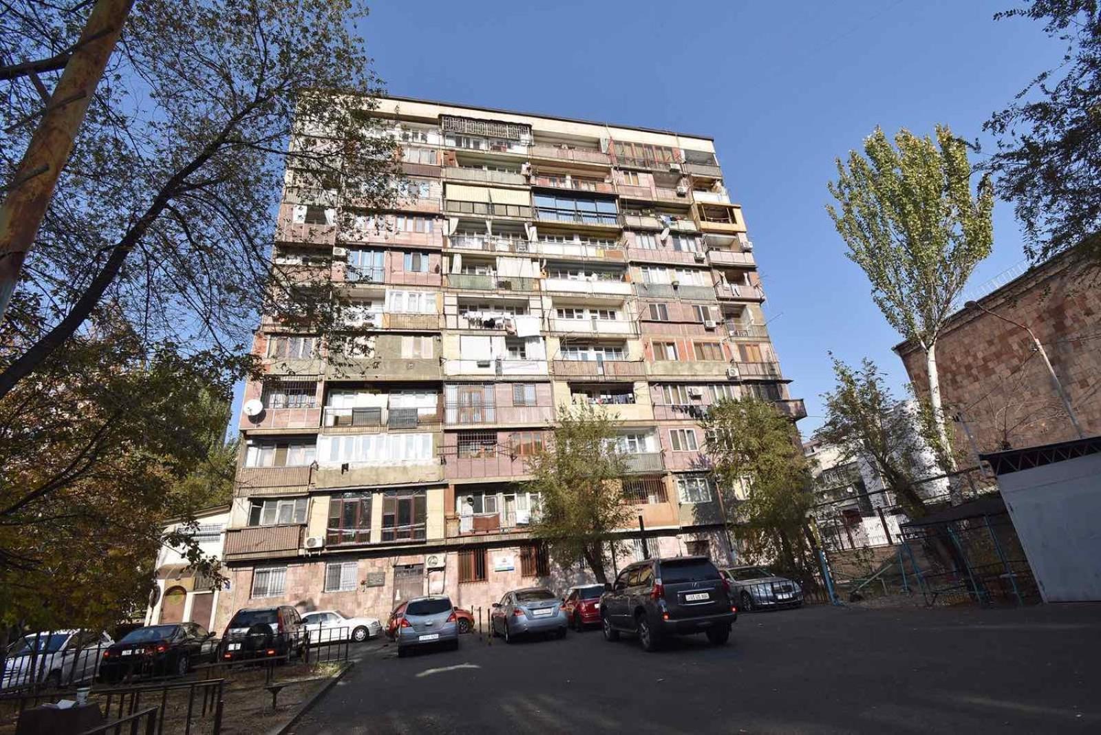 Yeznik Koghbatsi - Amiryan Crossroads 1 Bedroom Comfy Apartment With Balcony Ko100 Yerevan Exterior photo